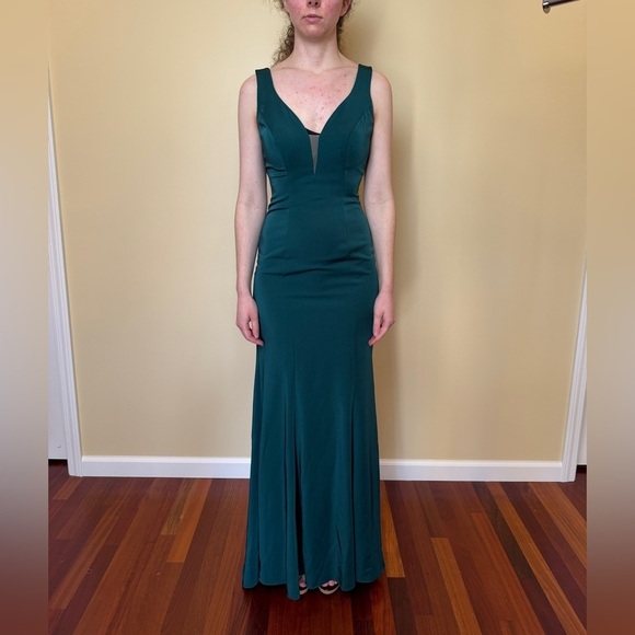 samila & Co. Dresses & Skirts - Samila & Company Emerald Green Gown – Size - 4